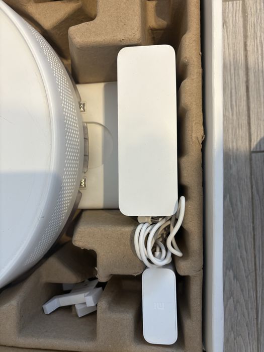 Xiaomi Mi Robot Vacuum-Mop Essential – defect baterie / pentru piese
