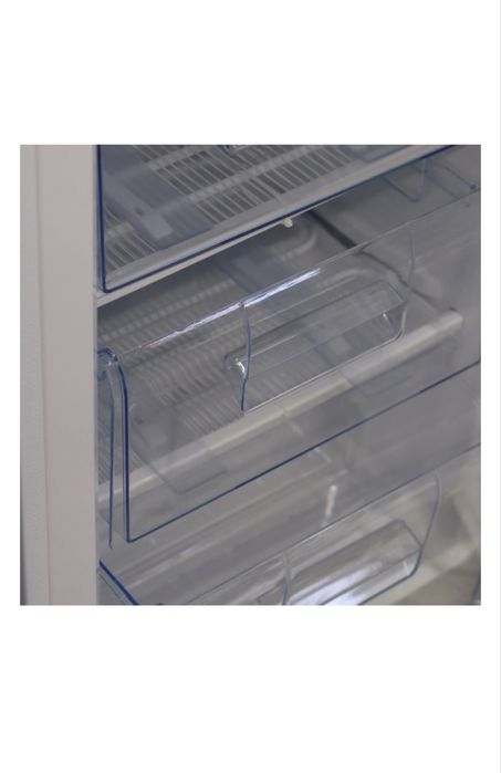 Морозильник вертикальный