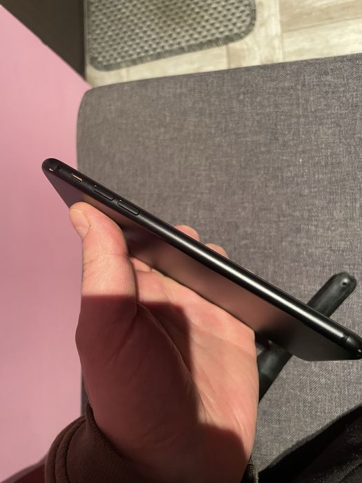 Vand iphone 7 plus impecabil original