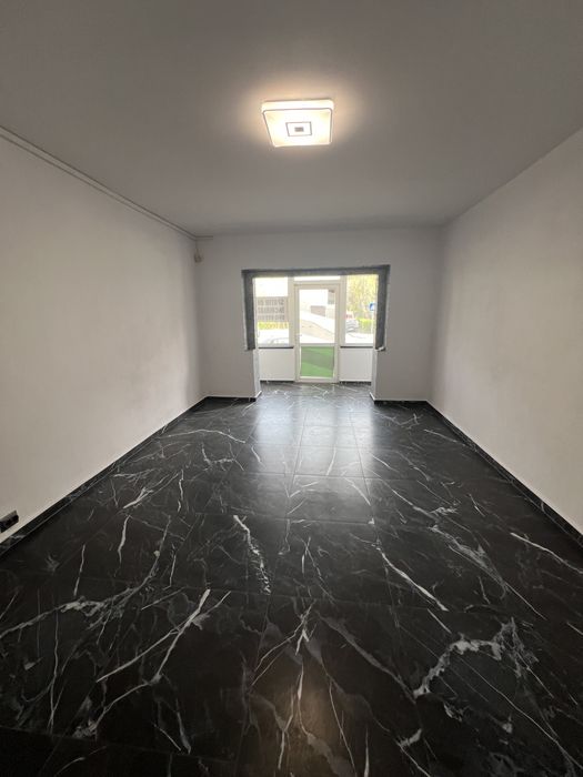 Inchiriez  Spatiu Comercial