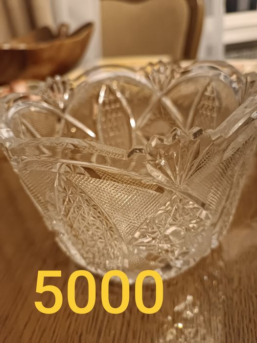 Продам вазу Хрустальную