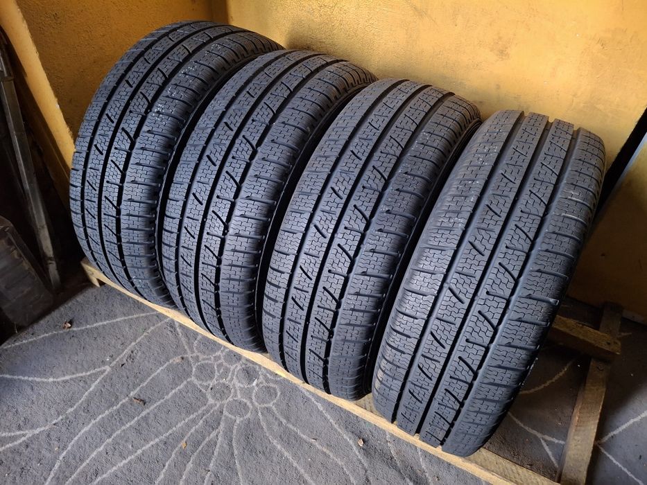225 55 17C Pirelli DOT 2024 (2025) iarna NOI