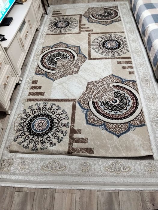 Продам ковры б/у