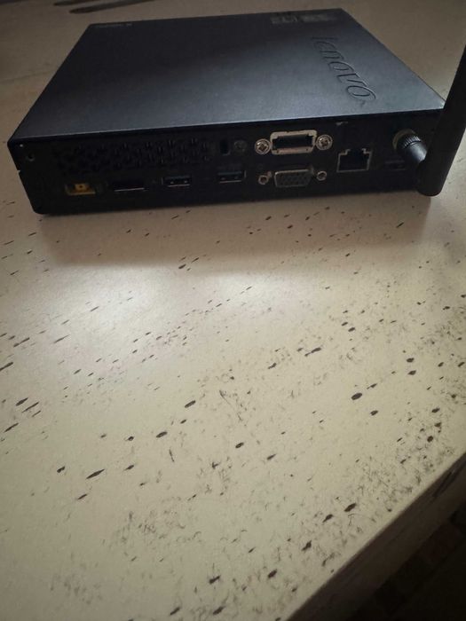 Lenovo Tiny M93p - E3-1265L v3 (4 cores/8 threads), 16GB DDR3, 500GB SSD, 10/100/1000 LAN & Wi-Fi
