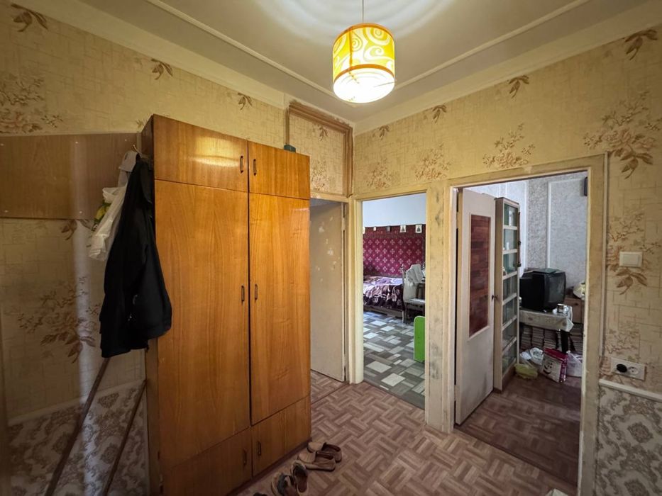 Учтепа 12 квартал первая линия у дороги 4/1/4 76.11 кв.м. Ипотека=