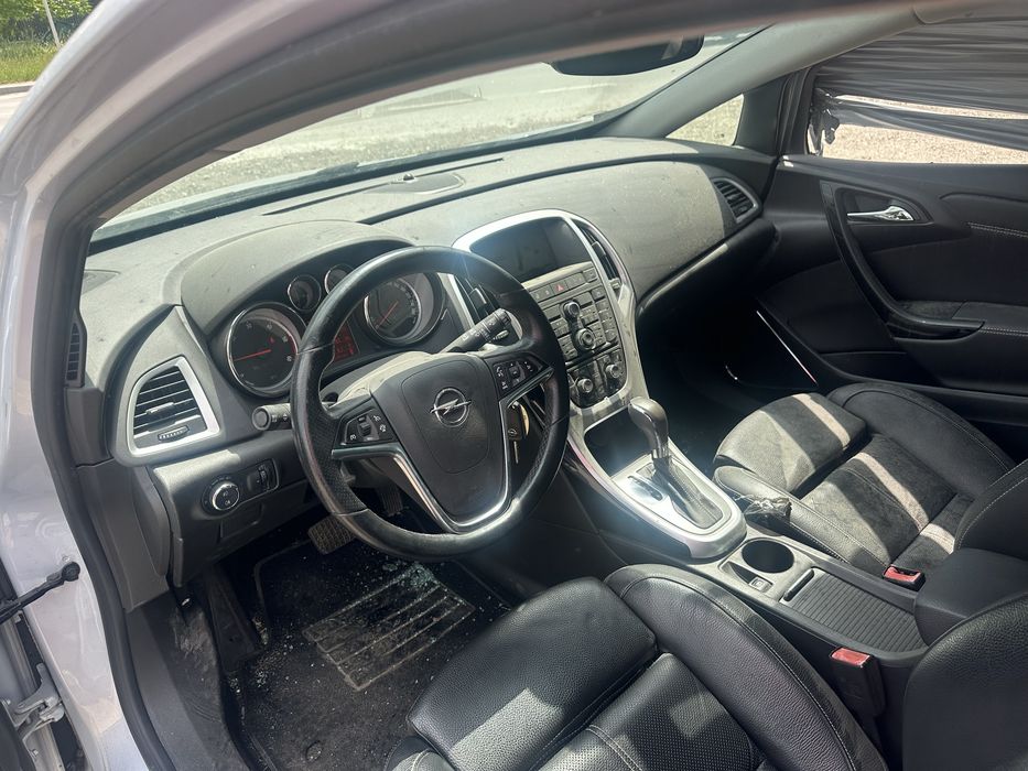 Opel Astra J GTC 2.0cdti-165к.с-A20DTH - НА ЧАСТИ!