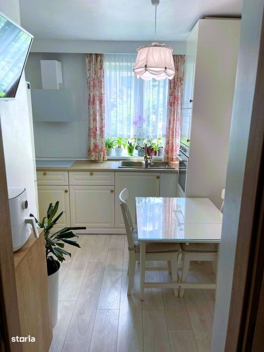 Apartament 4 camere | Decomandat | Etaj 2/4 | Zona Brancoveanu