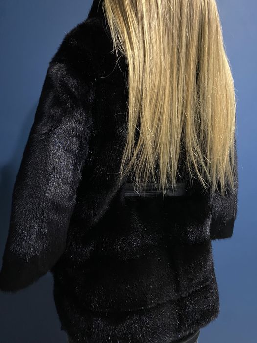 Продам шубу норковую