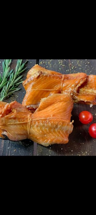 Хребты сёмги горячего копчения