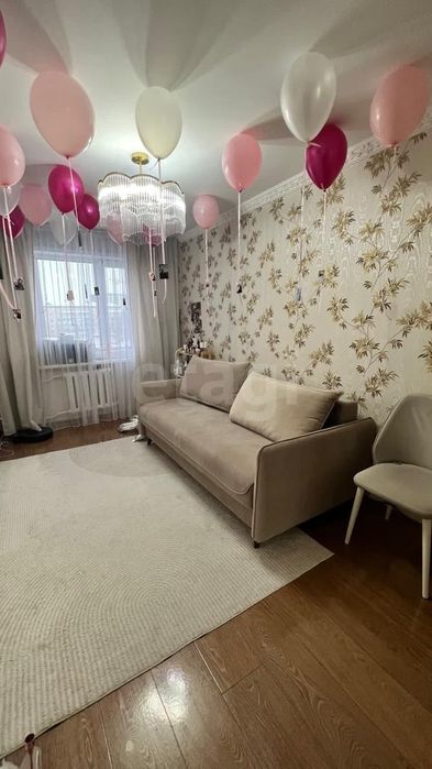 Продам 3 ком квартиру,в районе 8 школы