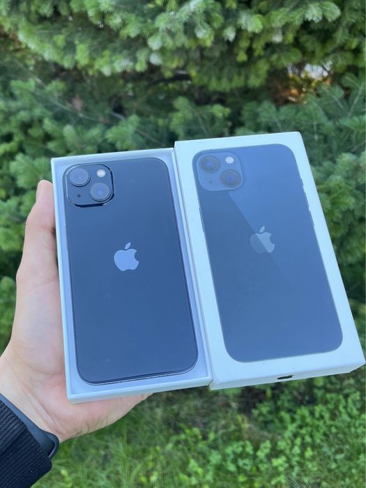 iPhone 13  128ГБ  ИДЕАЛ
