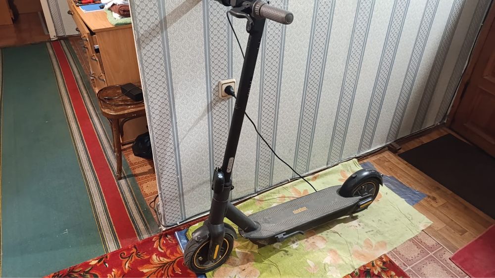 Ninebot g30 max электросамокат