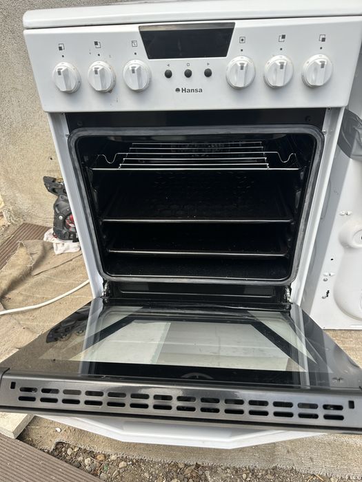 Cuptor electric + plita vitroceramica Hansa Clasa A,stare foarte buna