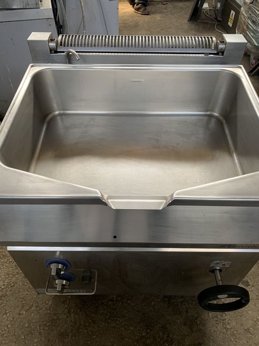 Обръщателен тиган 70 лтр на газ ,6 месеца гаранция