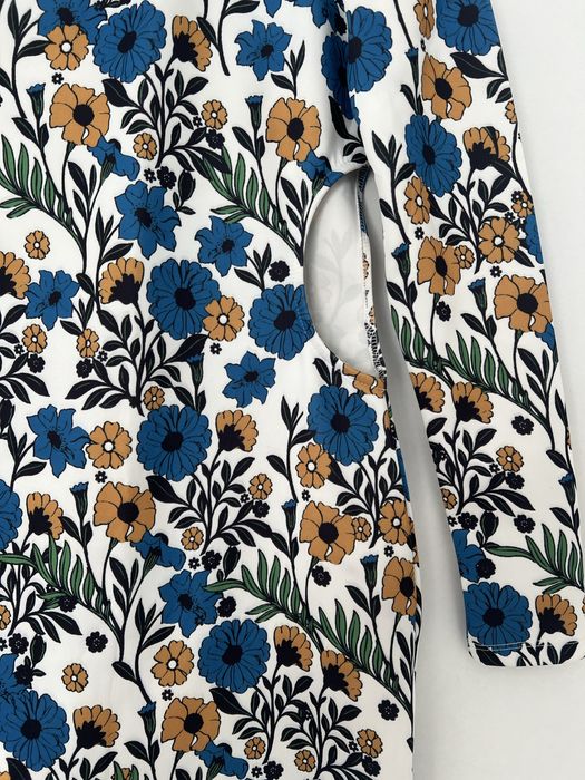 Дамска къса рокля по тяло