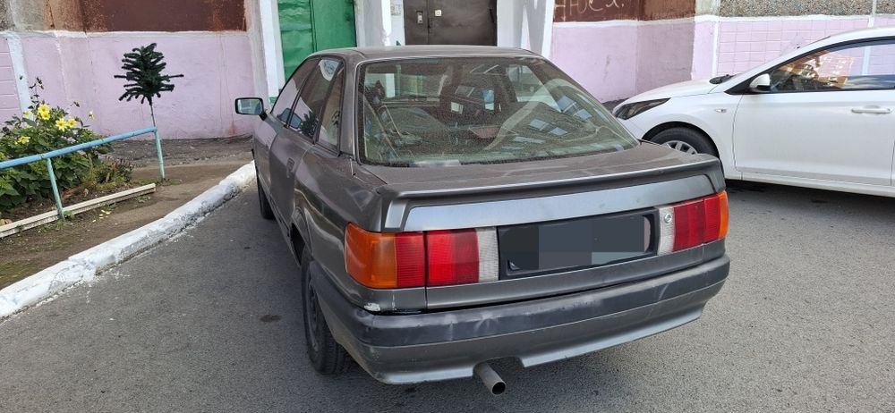 Продаю:  Ауди 80