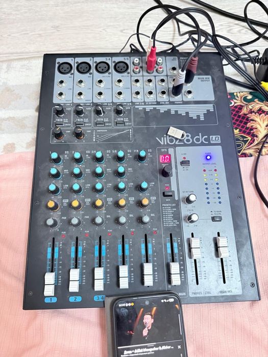 Колонка с микшером