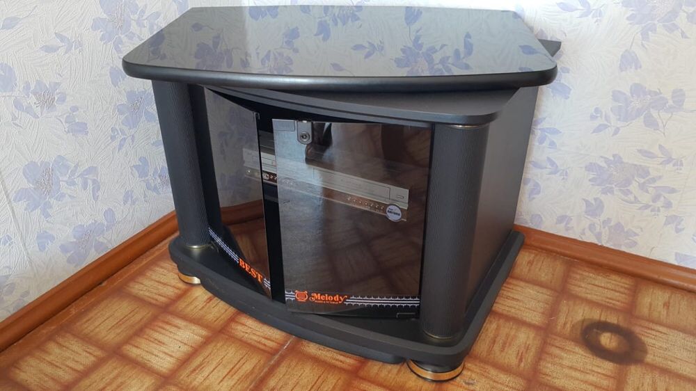 Продам тумбу