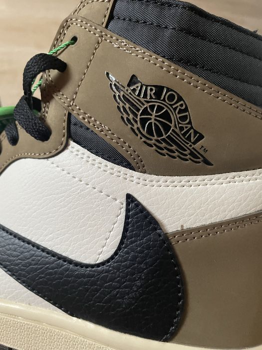 Jordan 1 travis scott