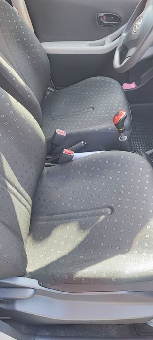 Vând Toyota YARIS ,în Sibiu.
