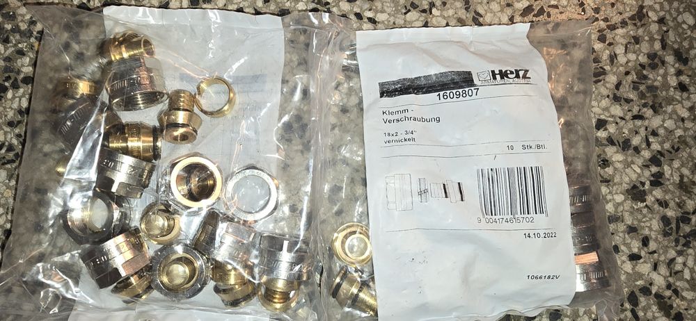 Адаптери за al-pex тръби ф18х2 към 3/4"