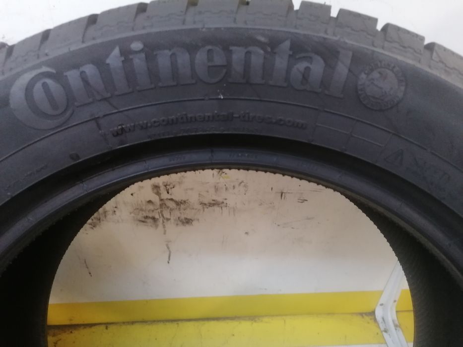 235/55/18 4 *Continental iarna 104h dot 1723.   8,,31mm
