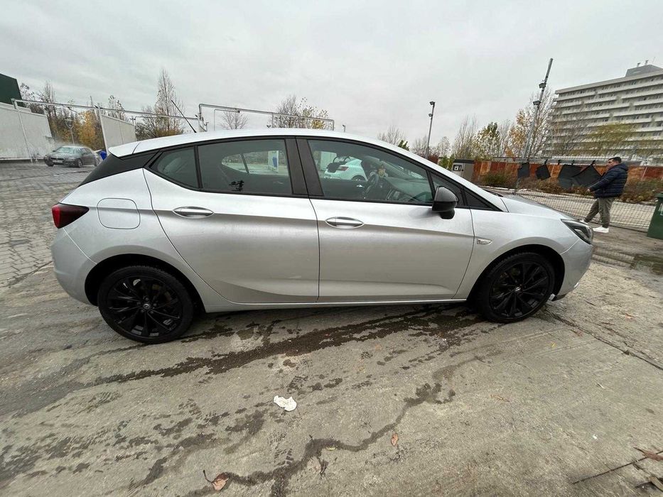 Oper astra k , 1,6 136 cai