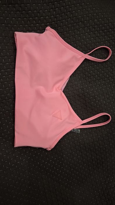Екип на Guess нов