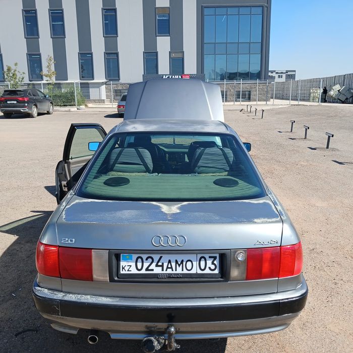 Продам автомобиль Ауди 80