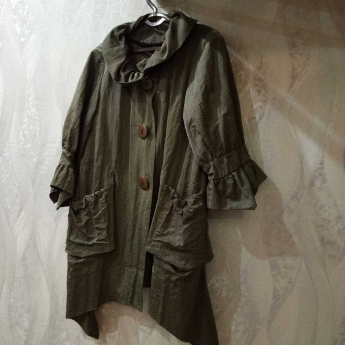 Продаётся ветровка плащевка