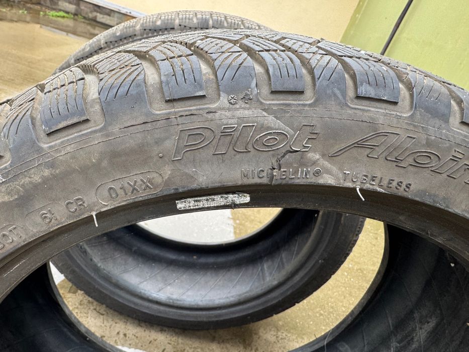 Зимни Гуми Michelin 225/40/18