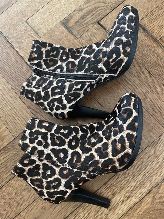 Ghete piele imprimeu leopard NOU fara eticheta