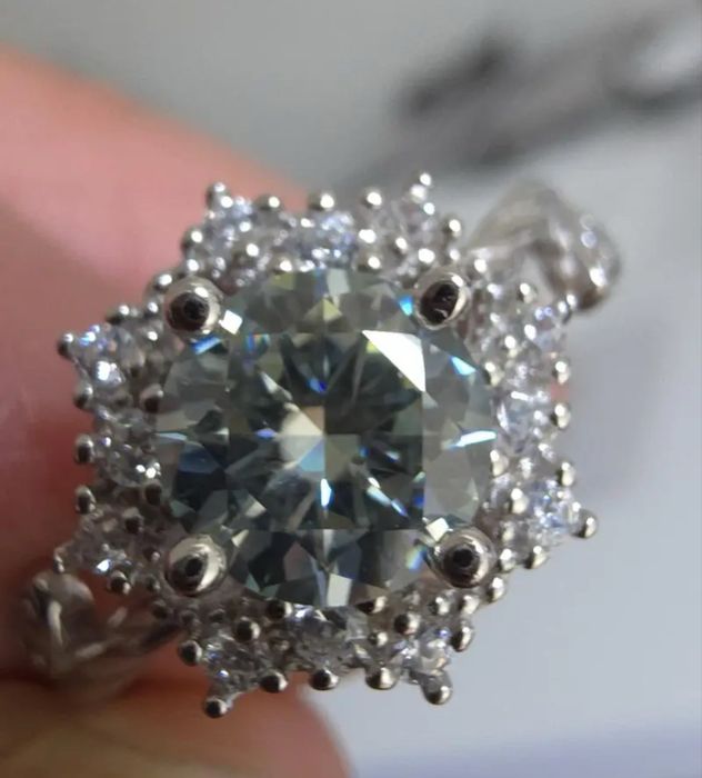 Кольцо серебро новое, есть два цвета