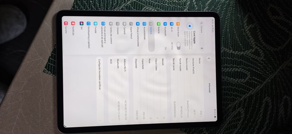 iPad Pro 11” 2018 Gen 1 – 256GB – Space Gray