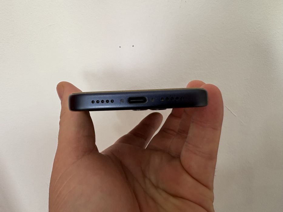 Iphone 17 Pro, Blue, pentru piese