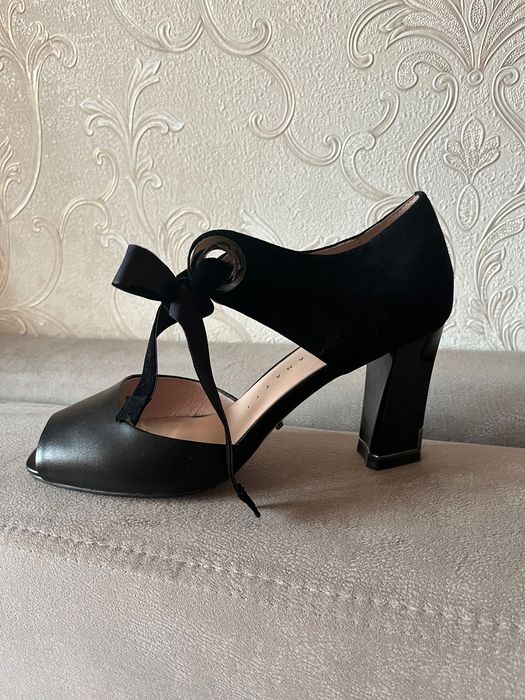 Продам туфли кожаные