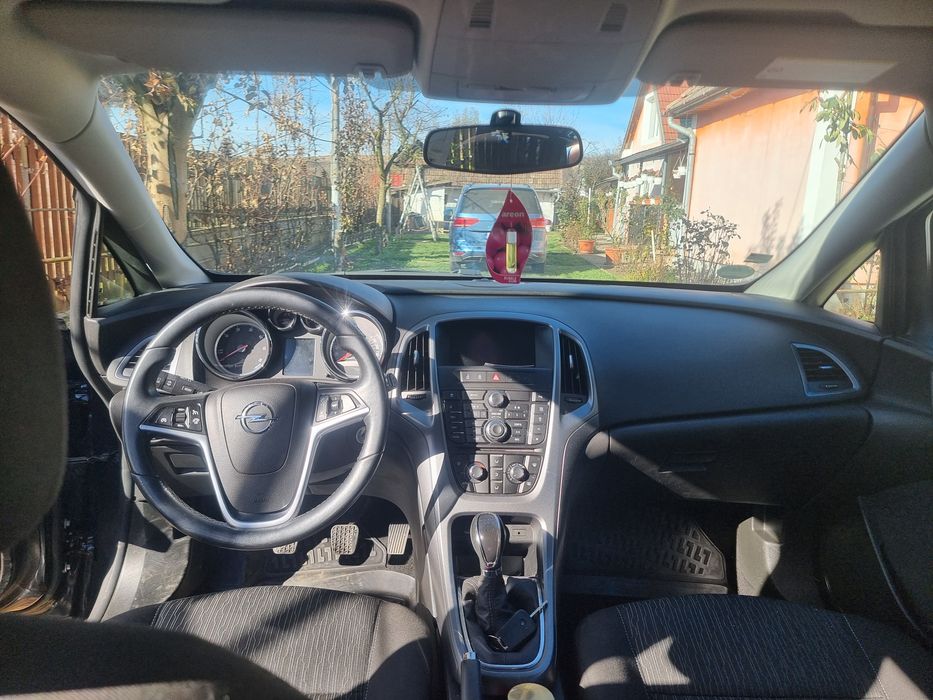 Opel astra sports tourer 1.6 diesel 2015 euro 6