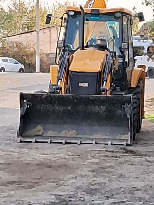 Эксковатор сотилади