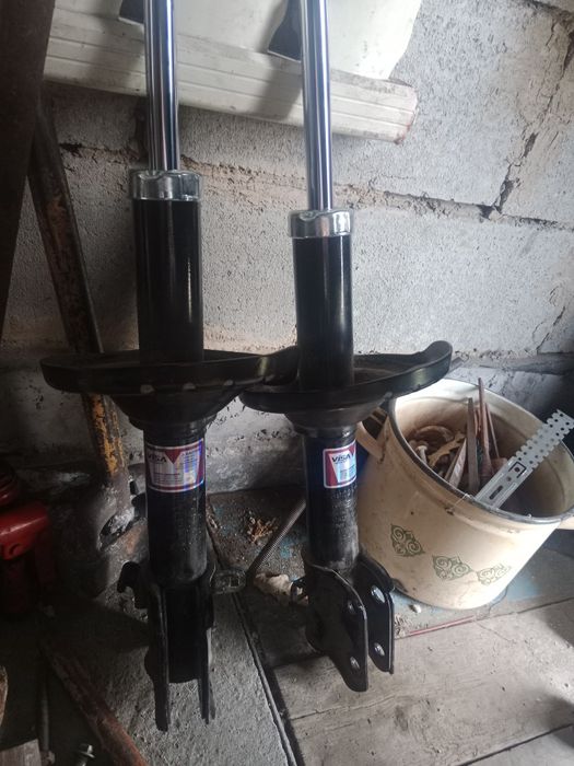 Продам амортизаторы