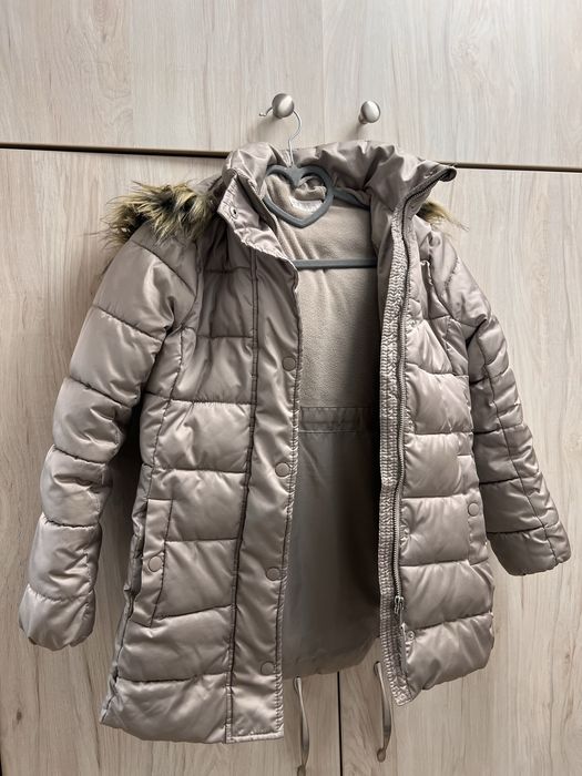 Geaca iarna 134 h&m 40 ron x1 sau 35 ron x2 (70 ron)