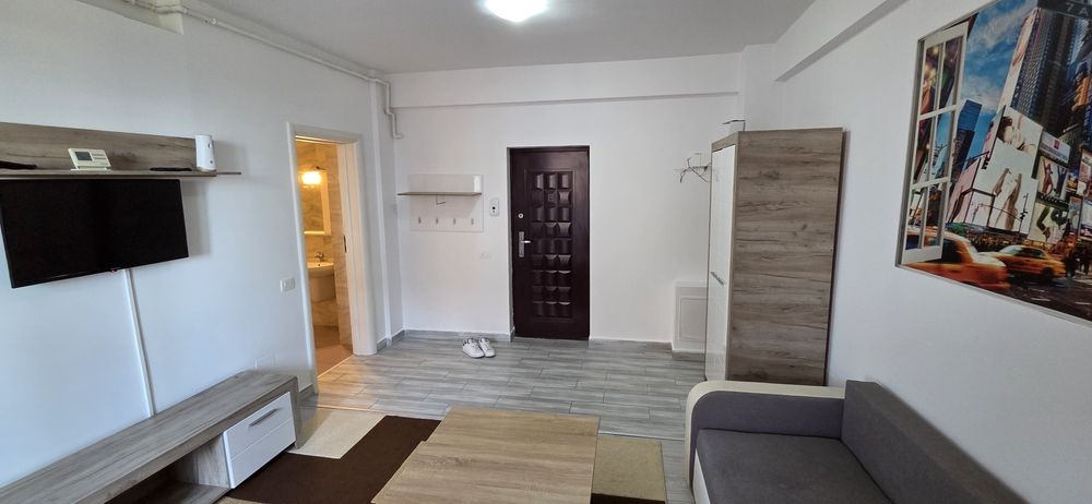 Garsoniera tip studio (dormitor separat)
