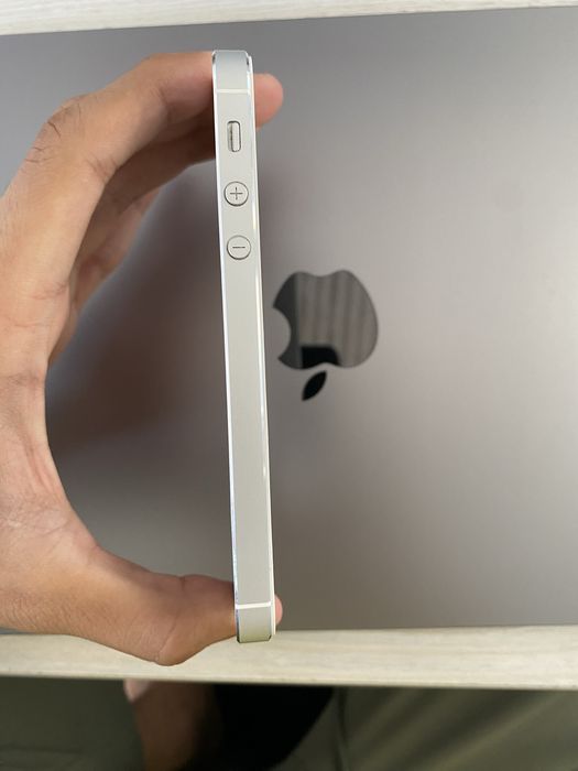 Iphone 5s в идеальнейшом состоянии