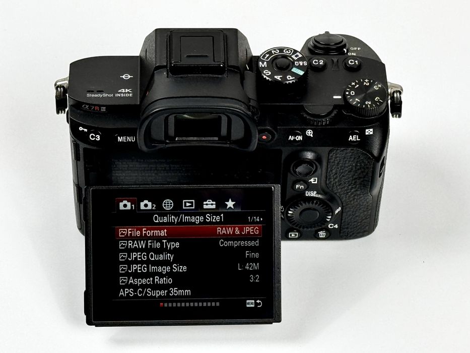 Sony a7R IIIA 42Mpx, impecabil