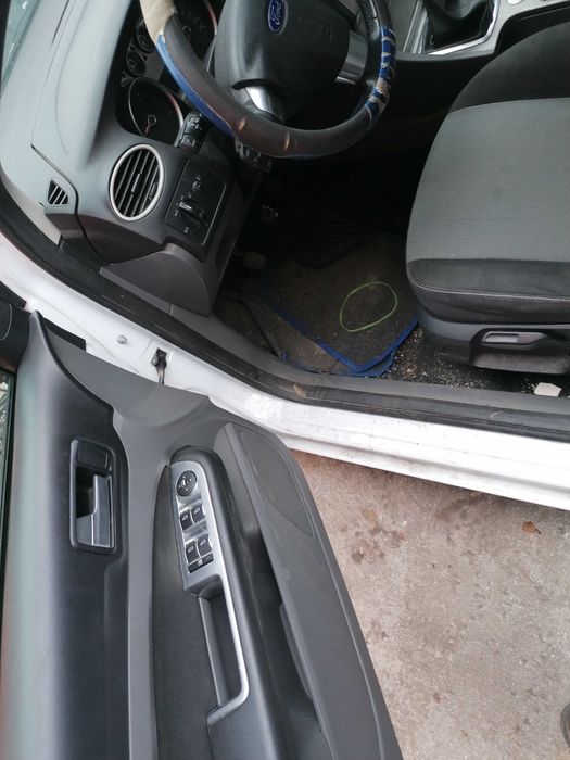 Форд Фокус 2 / Ford Focus 2009г. - на части