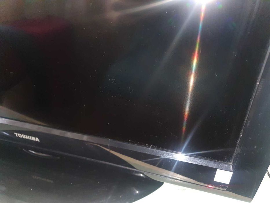 телевизор 32'' TOSHIBA LCD