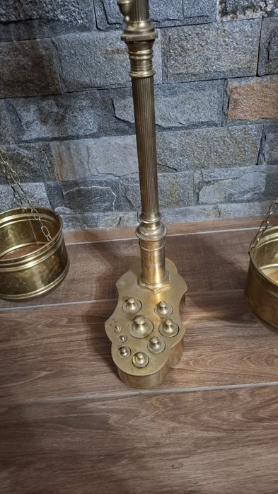 Красива месингова везна