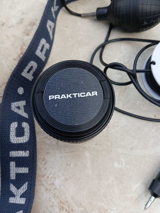 Чанта за фотоапарат с обектив и други принадлежности/вижте снимките/