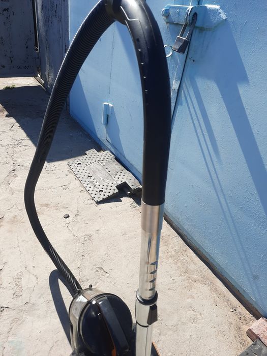 Продам пылесос Vitek