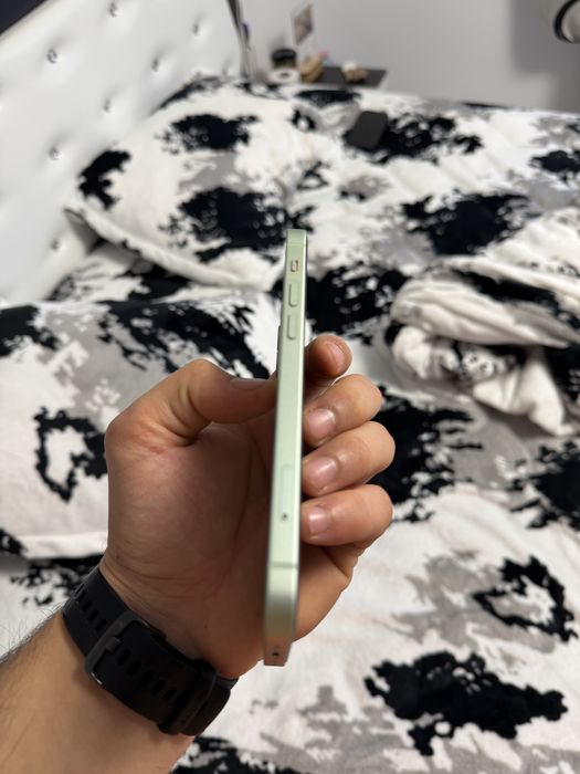 iPhone 12 folosit 64GB