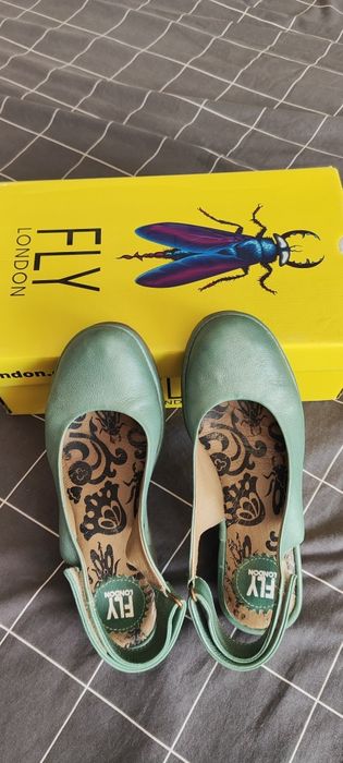 Обувки Fly London